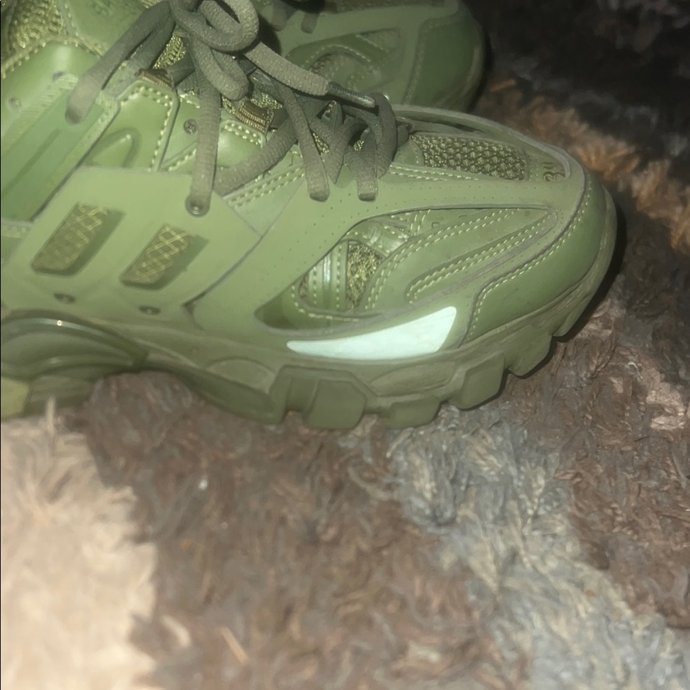 Balenciaga Green Sneakers - Picture 13 of 16